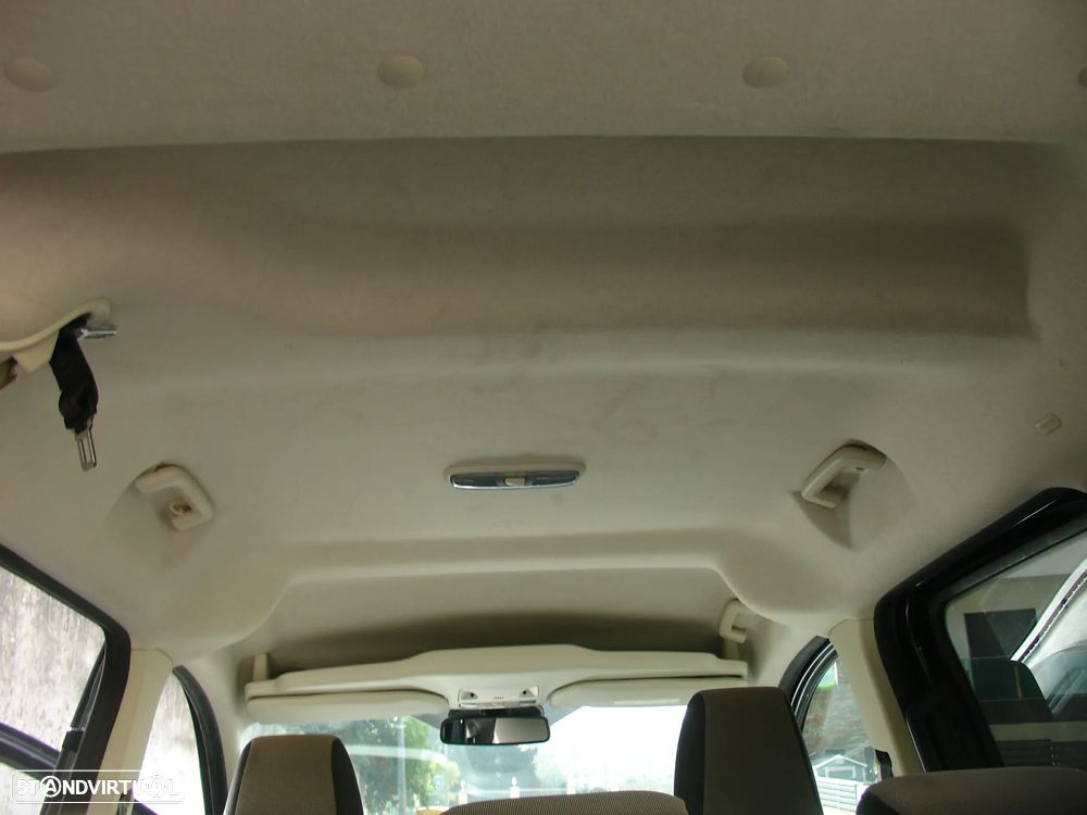 Ford Tourneo Courier 1.0 EcoBoost Titanium - 19