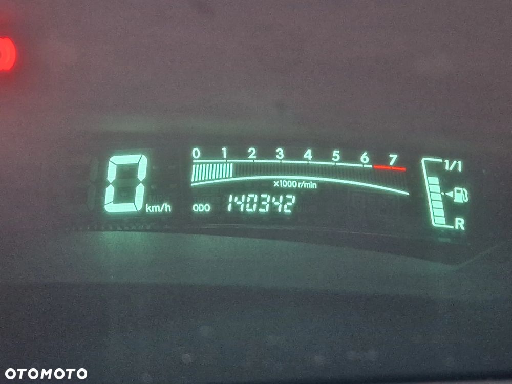 Toyota Yaris 1.3 Terra - 4