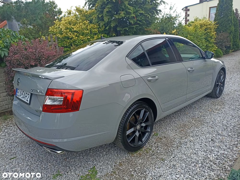 Skoda Octavia 2.0 TDI RS DSG - 6
