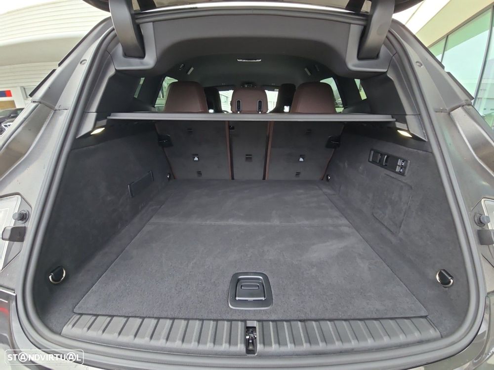 BMW iX xDrive 40 Pack Desportivo - 16