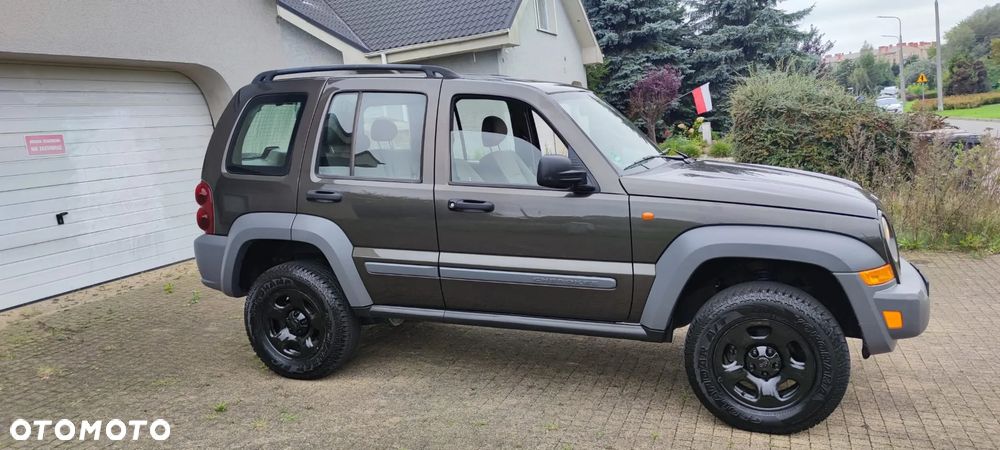 Jeep Cherokee 2.4 Sport - 22