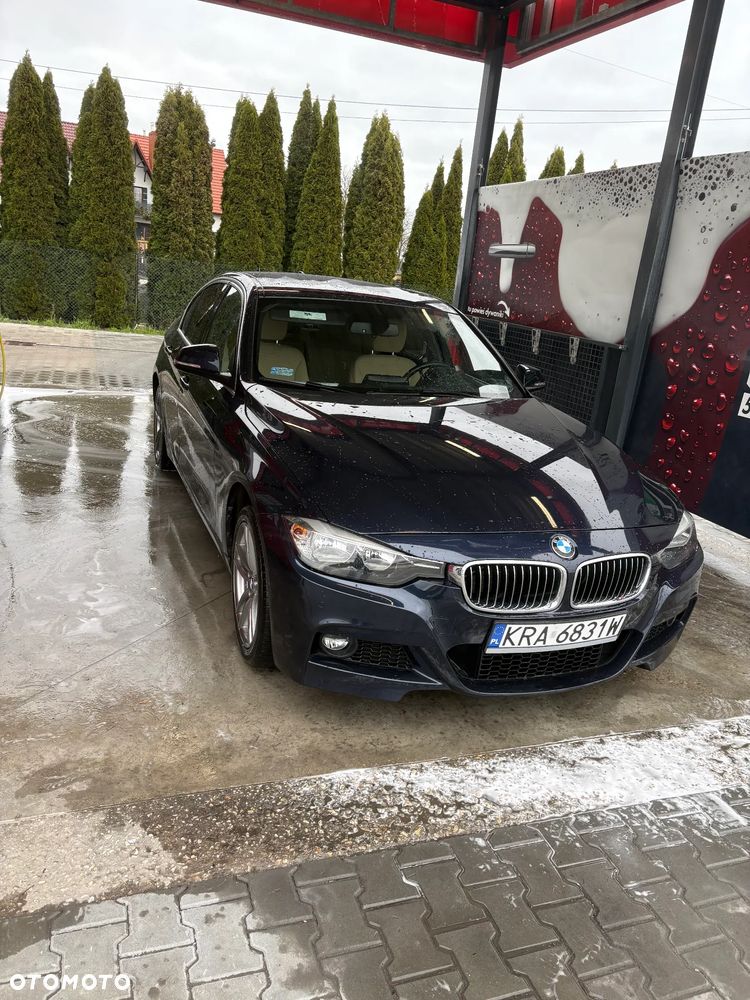 BMW Seria 3 330i - 8