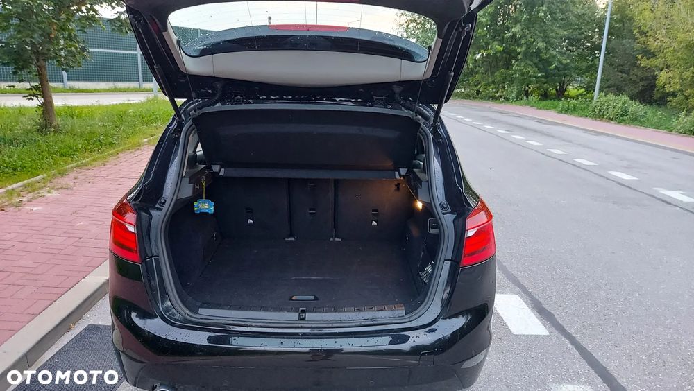 BMW Seria 2 218d Sport-Aut Advantage - 11