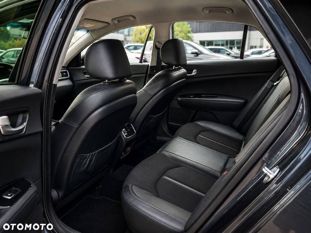Kia Optima - 8