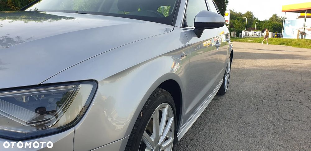 Audi A3 Sportback 1.4 TFSI E-tron Ambiente e-S tronic - 2
