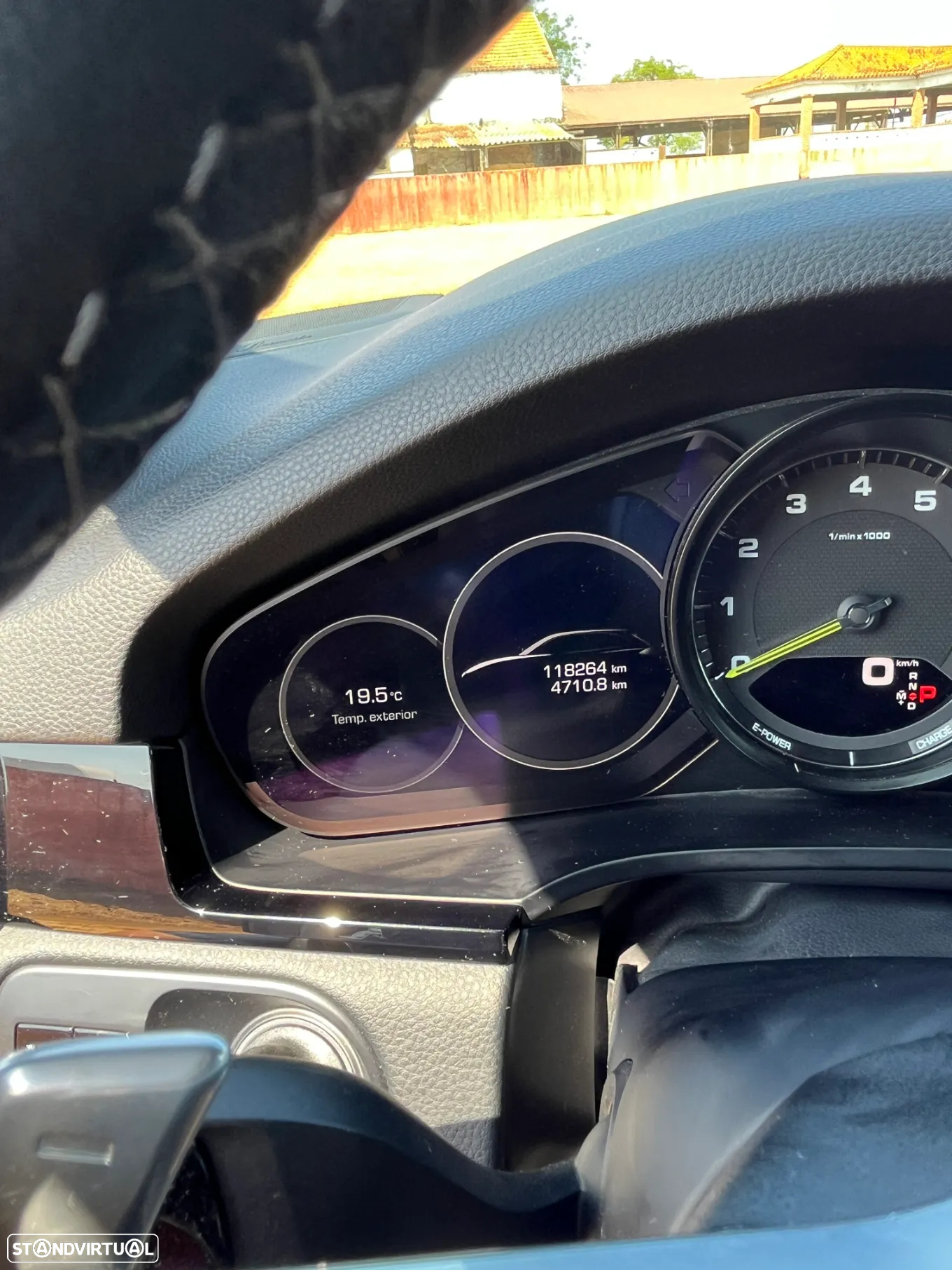 Porsche Cayenne E-Hybrid Platinum Edition - 11