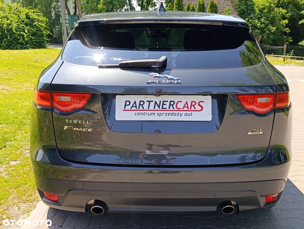 Jaguar F-Pace 2.0 i4P AWD Prestige - 9