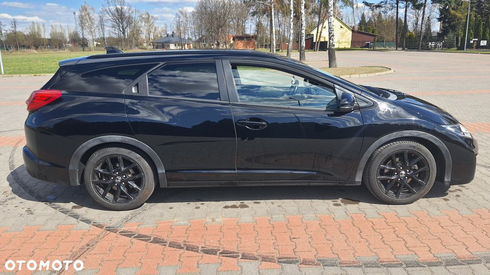 Honda Civic 1.8 Style Edition (Honda Connect+) - 4
