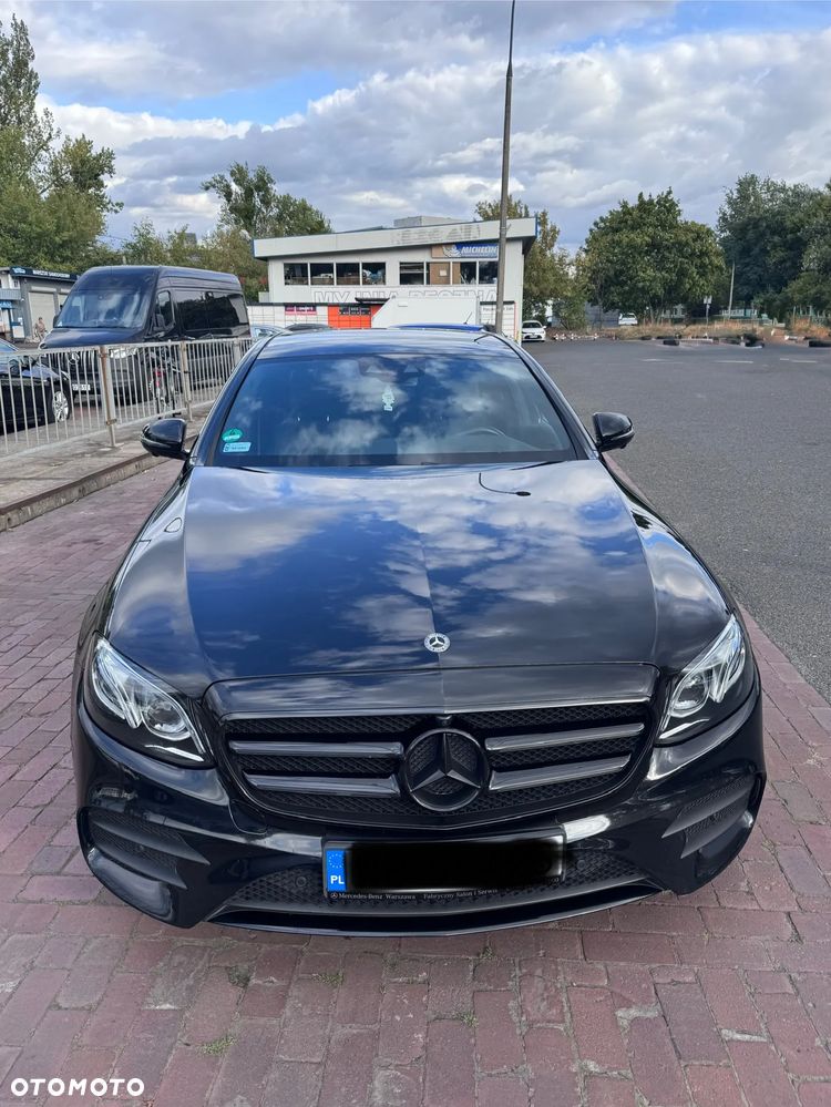 Mercedes-Benz Klasa E 220 d 4-Matic 9G-TRONIC - 3