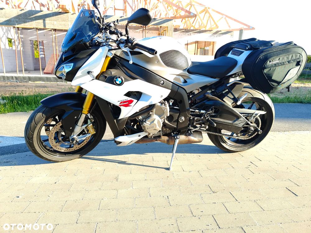 BMW S - 5