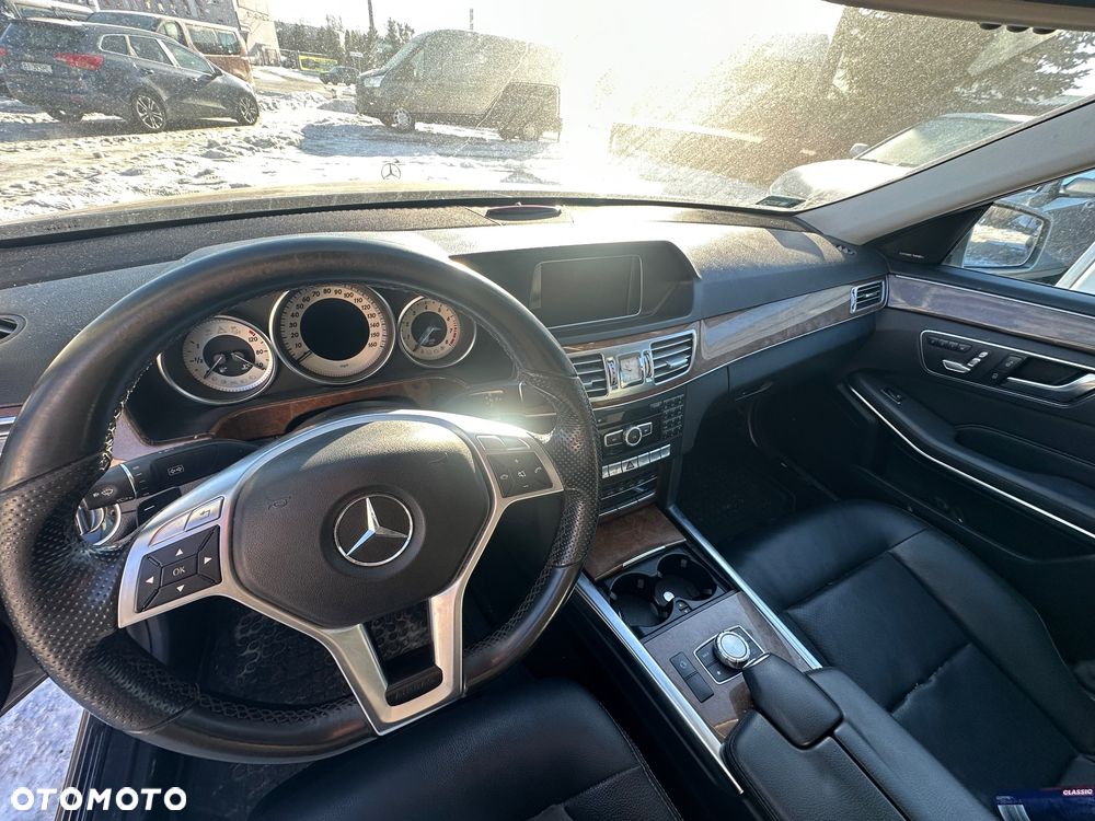 Mercedes-Benz Klasa E 350 4Matic 7G-TRONIC Elegance - 5