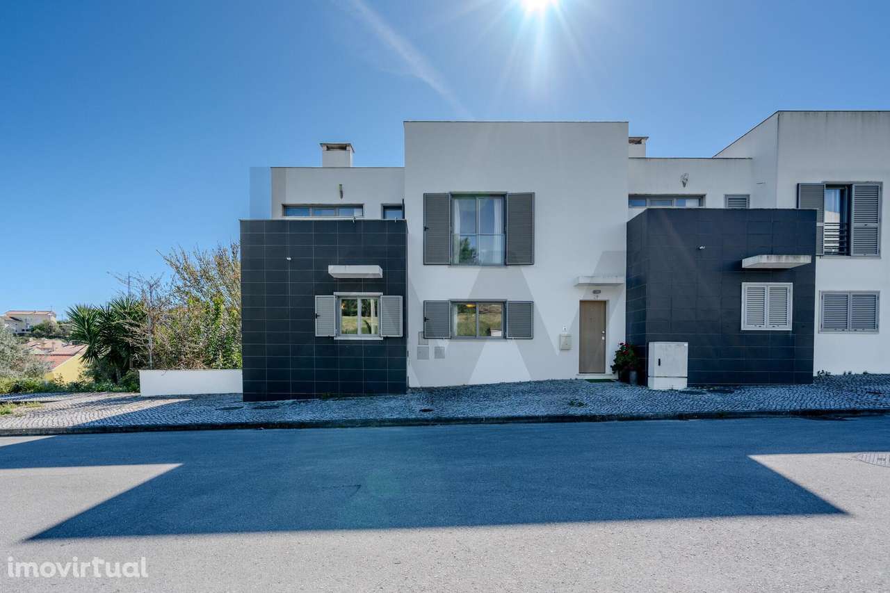 Moradia T5 em Á-dos-Bispos (Vila Franca de Xira) - Grande imagem: 4/45