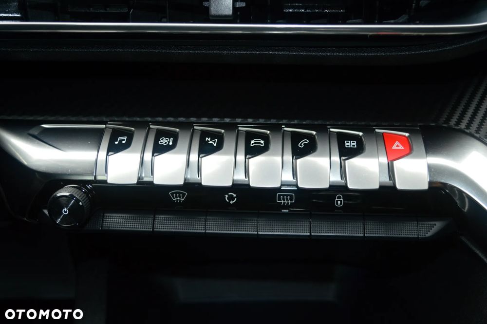 Peugeot 3008 - 21