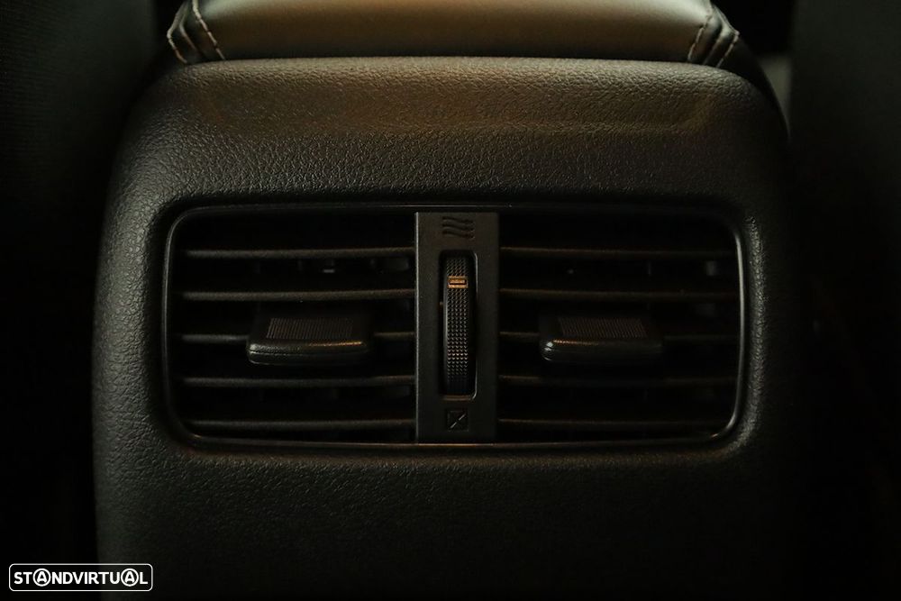 Nissan Qashqai 1.3 DIG-T N-Connecta LED Xtronic - 23