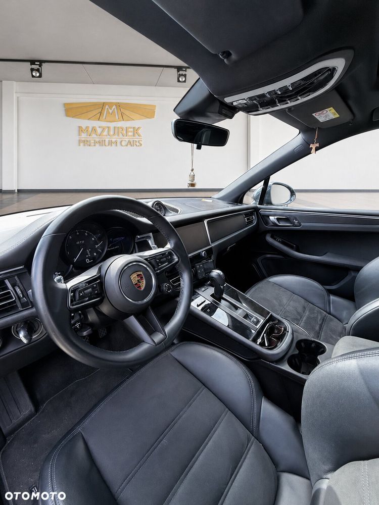 Porsche Macan - 11