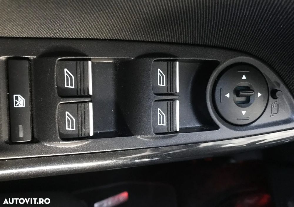 Ford Focus 2.0 TDCI Titanium - 23