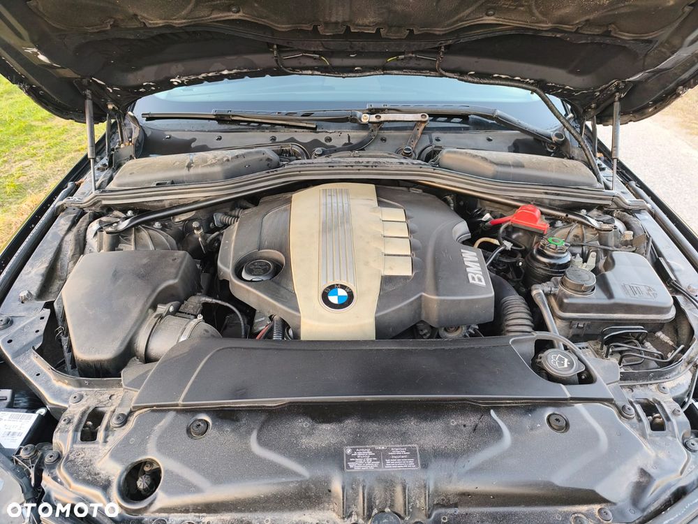 BMW Seria 5 520d Edition Sport - 6