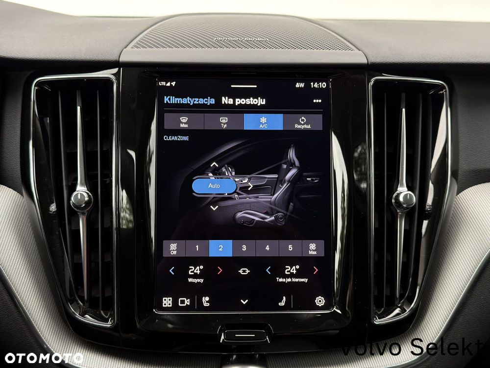 Volvo XC 60 - 30