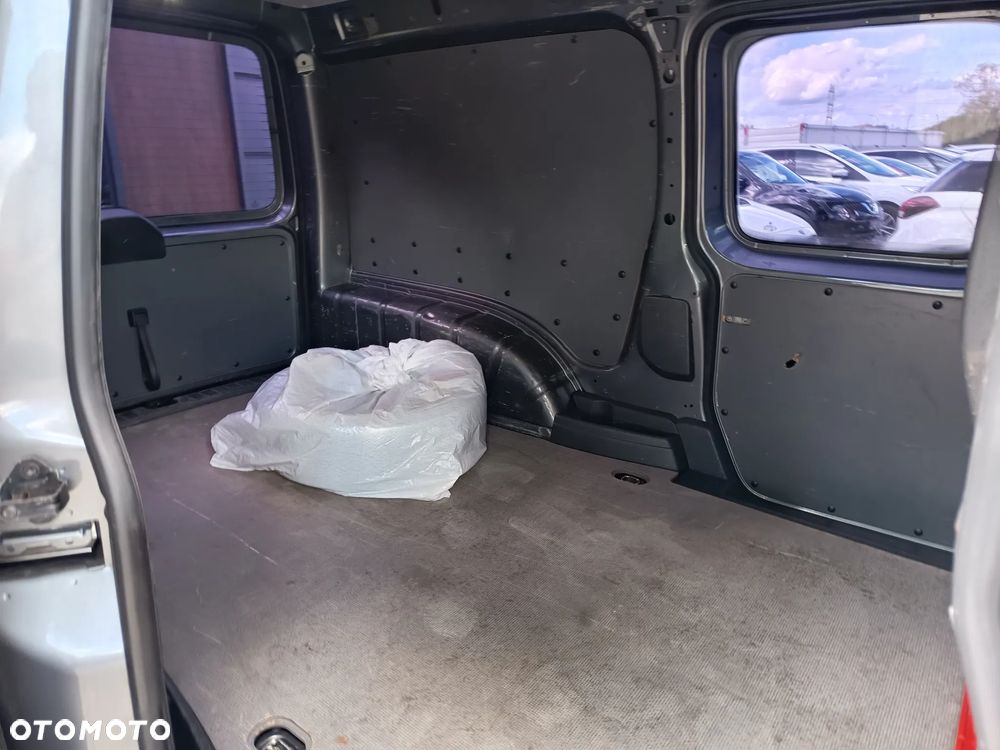 Volkswagen CADDY - 30