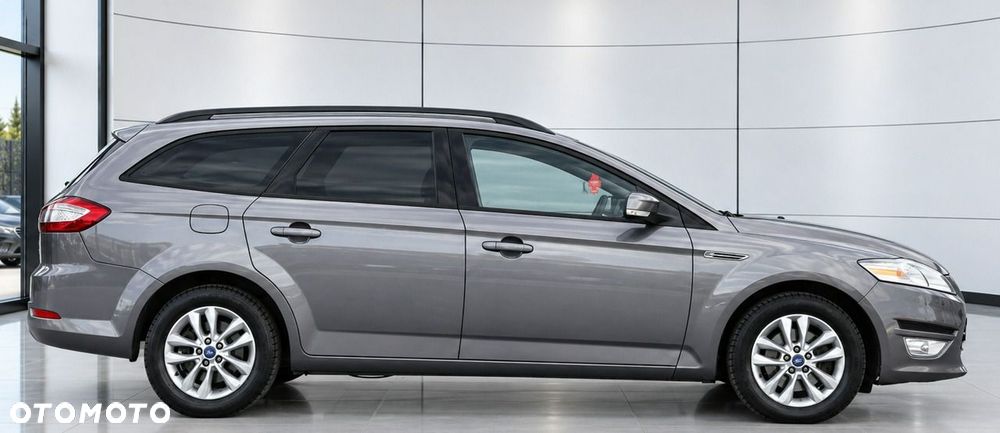 Ford Mondeo - 22