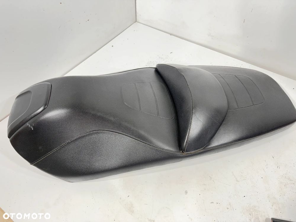 Siedzenie fotel kanapa Gilera GP 800 GP800 - 1