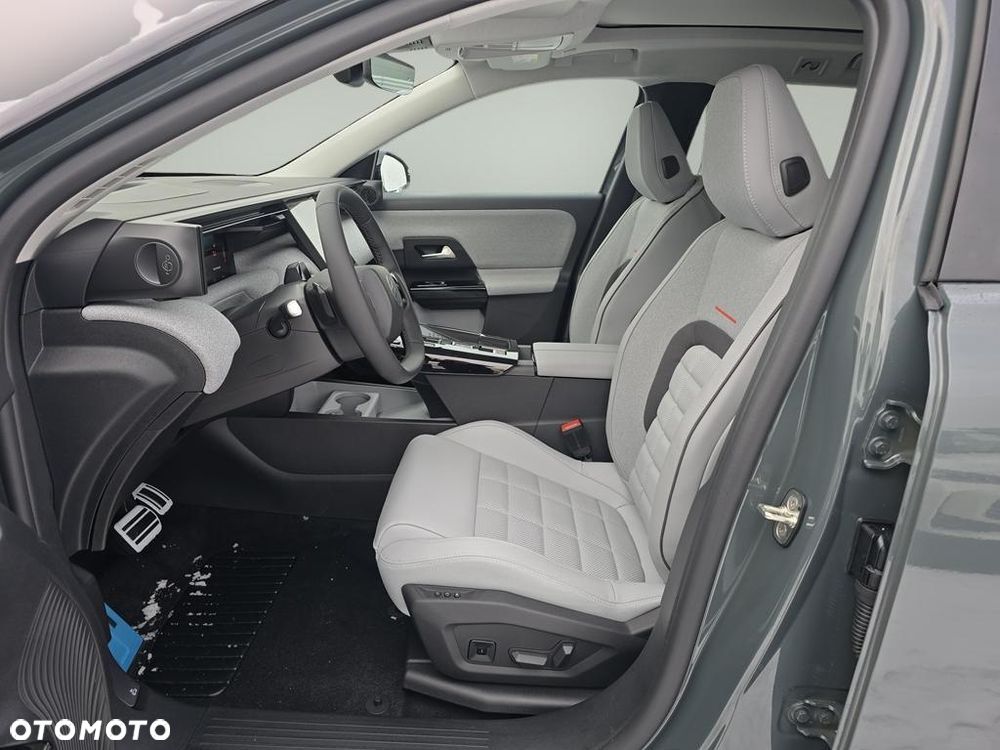 Citroën C5 Aircross 1.2 mHEV Max eDCT6 - 10