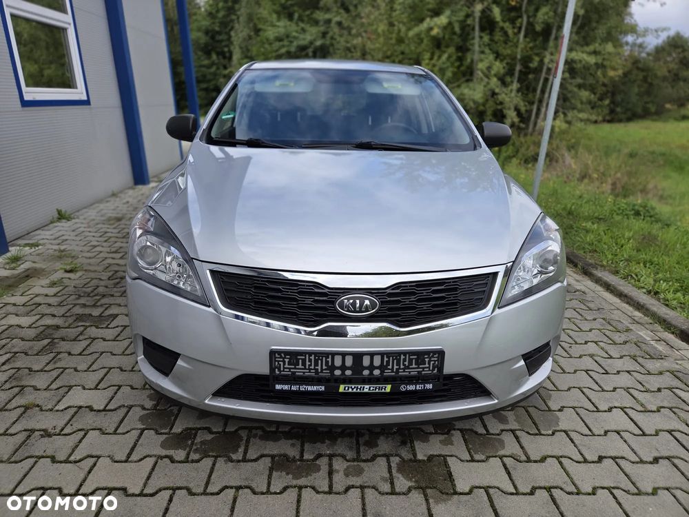 Kia Ceed 1.4 CVVT Attract - 8