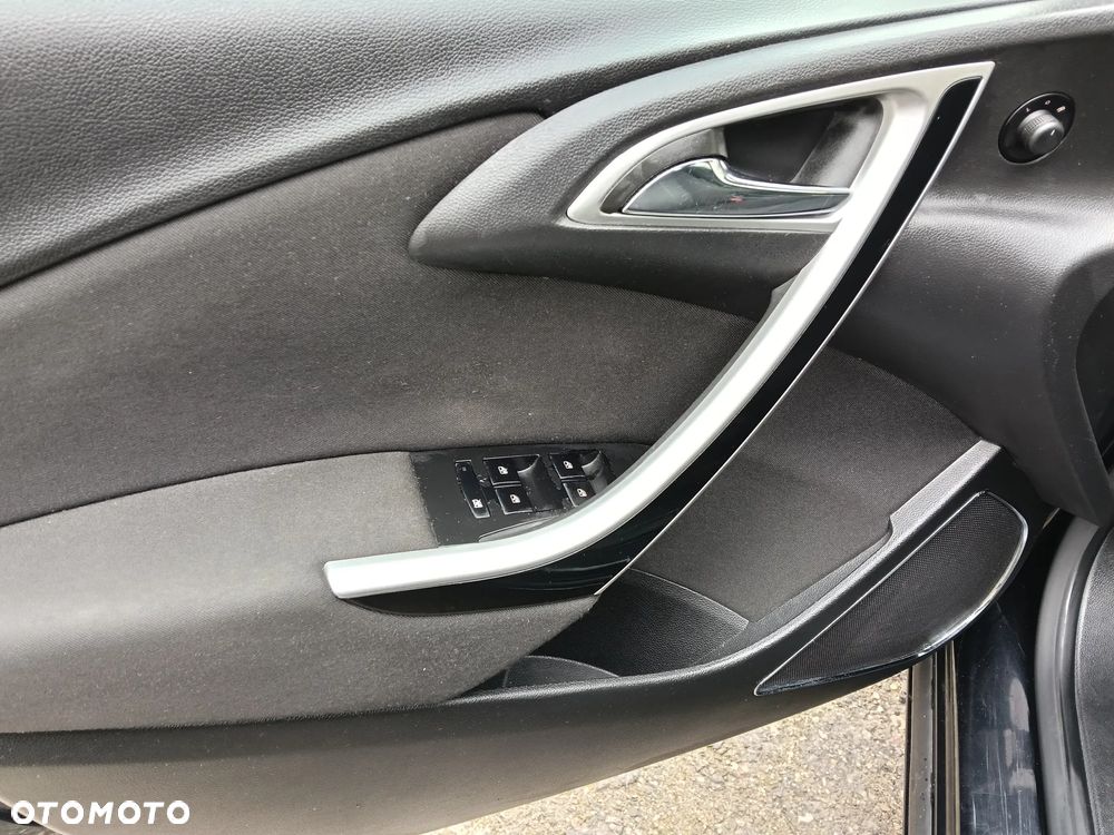 Opel Astra 1.4 Turbo Exklusiv - 14