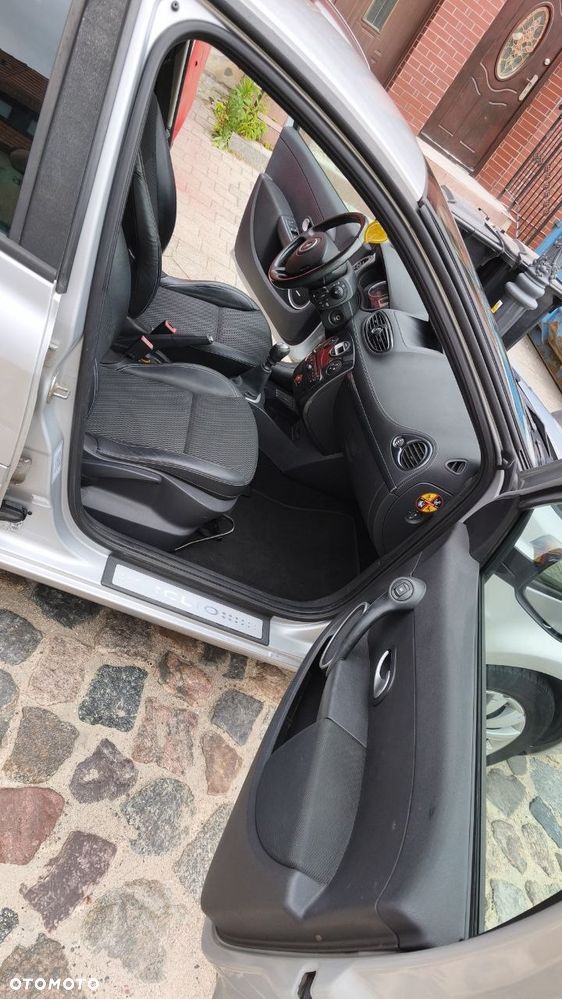 Renault Clio - 10