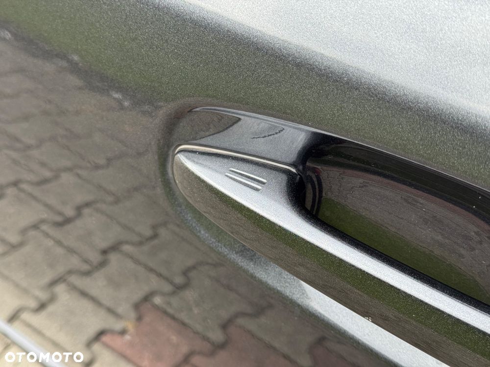 Toyota Avensis Touring Sports 1.8 Edition S+ - 13