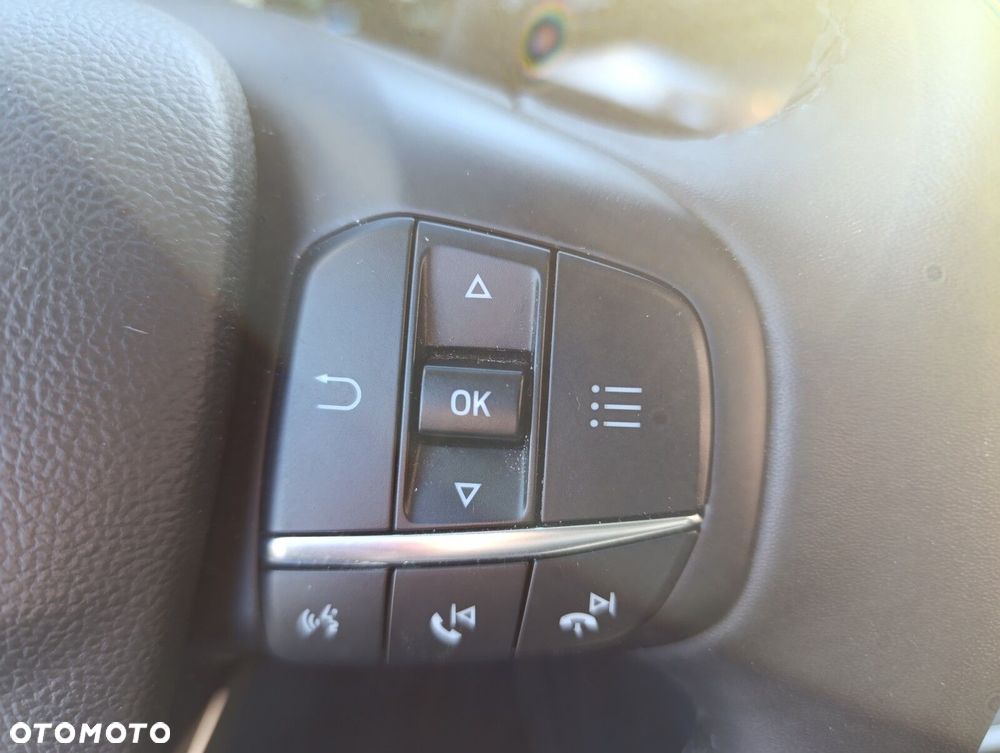 Ford Focus 1.0 EcoBoost Titanium - 24