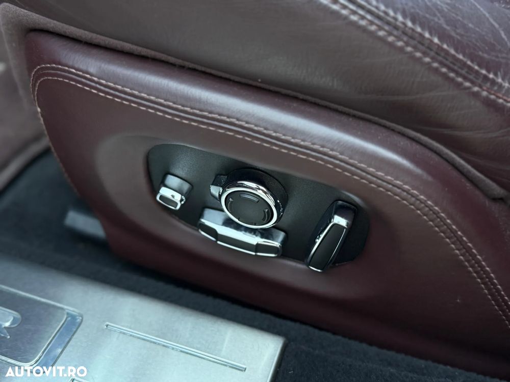 Jaguar XJ 30d Premium Luxury - 12