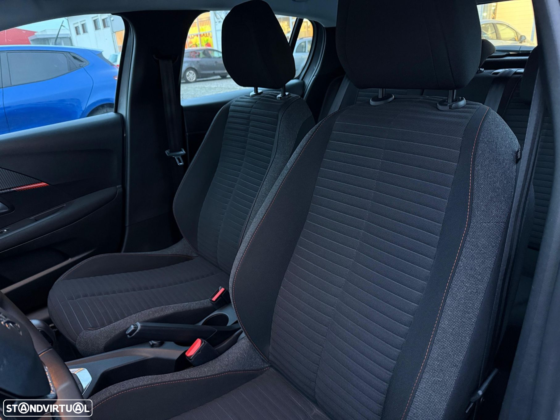 Peugeot 208 PureTech 75 Allure - 8