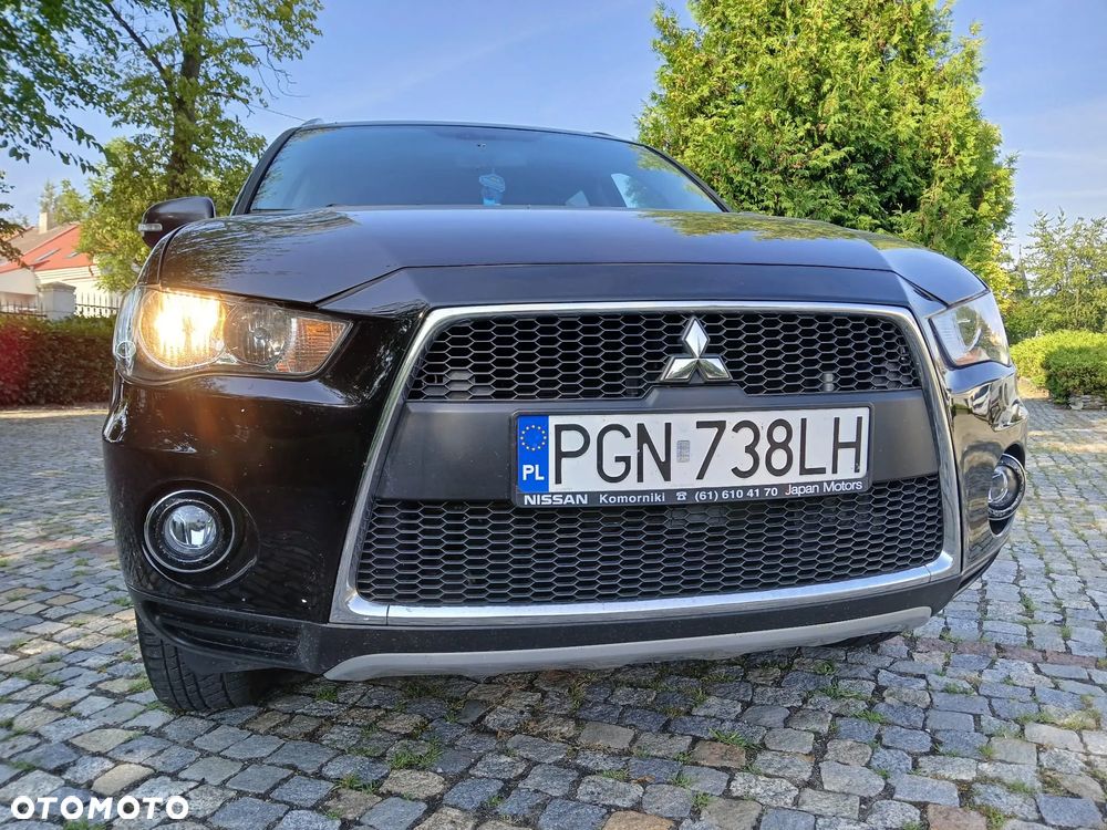 Mitsubishi Outlander - 9