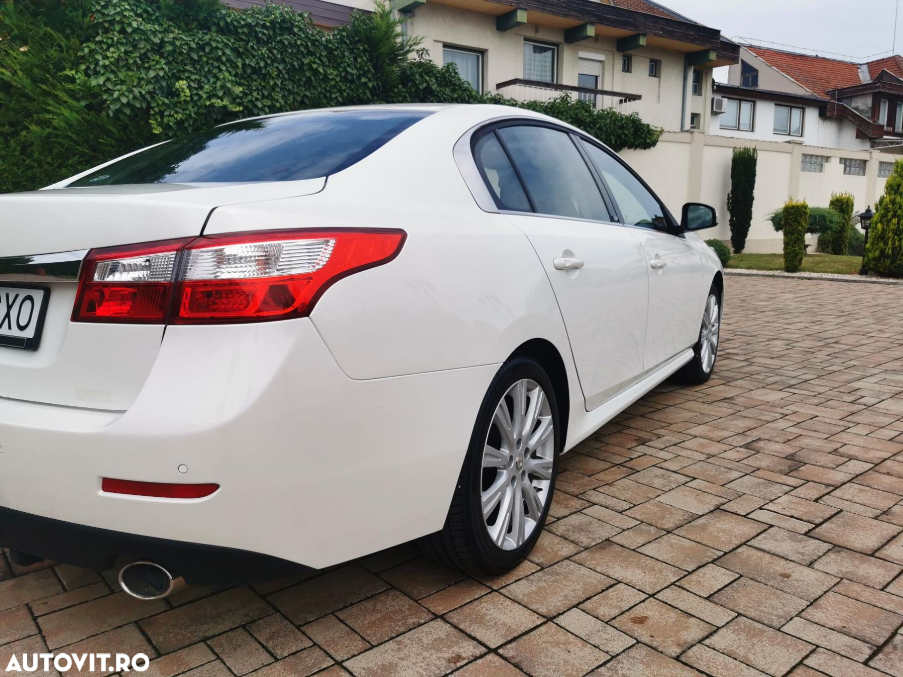 Renault Latitude 2.0 dCi Initiale Aut. - 3