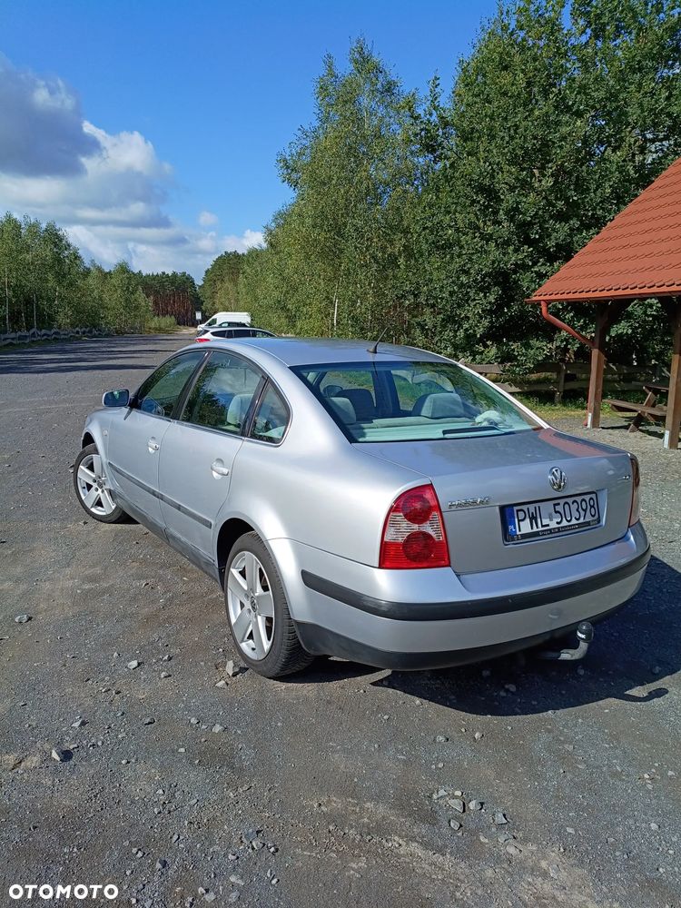 Volkswagen Passat 2.0 Comfortline - 3