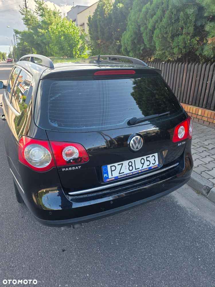 Volkswagen Passat 2.0 TDI Comfortline - 5