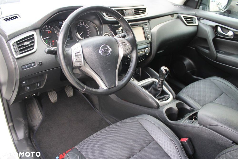 Nissan Qashqai - 15