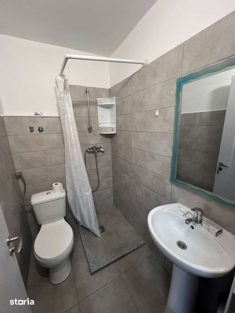 Garsoniera renovata, zona Insula - Imagine principală: 5/6
