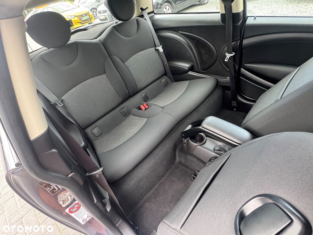 MINI ONE Standard - 22