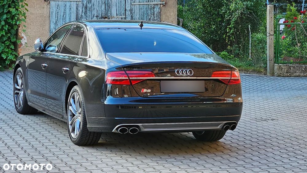 Audi S8 - 5