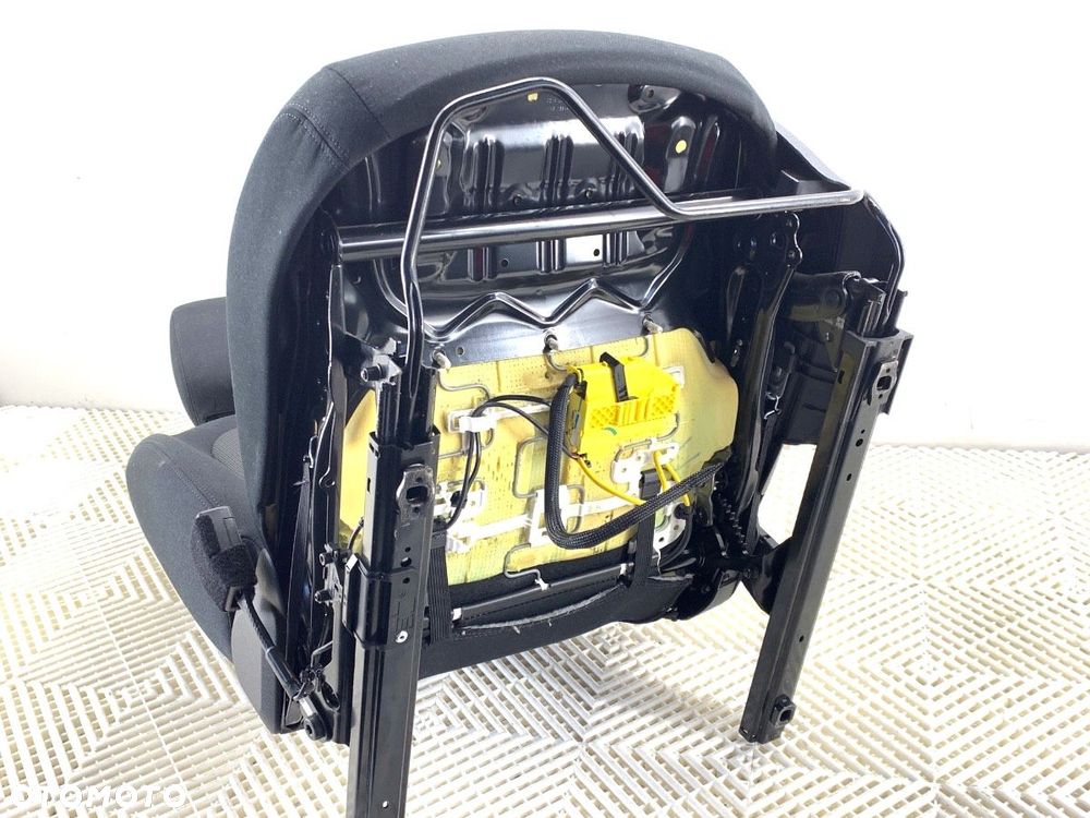 FOTEL LEWY PRZÓD  BMW X1 (F48) 2014 - 2022 sDrive 18 i 103 kW [140 KM] benzyna 2017 - 2022 - 7