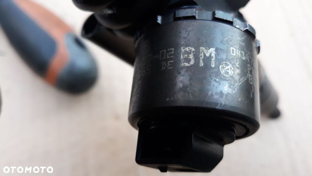 Wtrysk  pompowtrysk pompowtryskiwacz 2.0 16V0414720404 03G130073G bm - 5