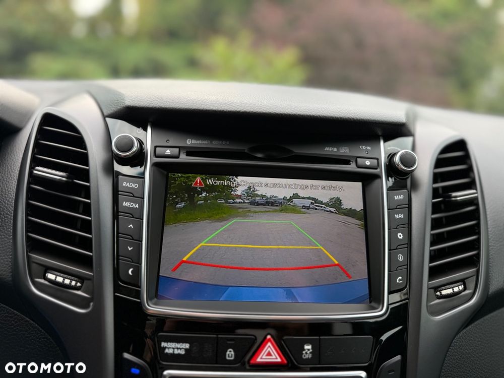Hyundai i30 1.6 GDI Premium - 23
