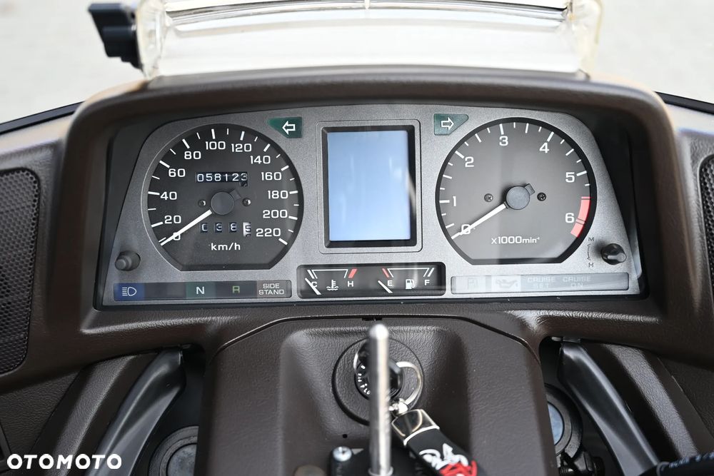 Honda GL - 9