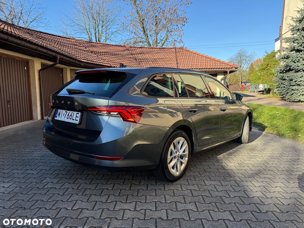 Skoda Octavia 2.0 TDI Ambition DSG - 2