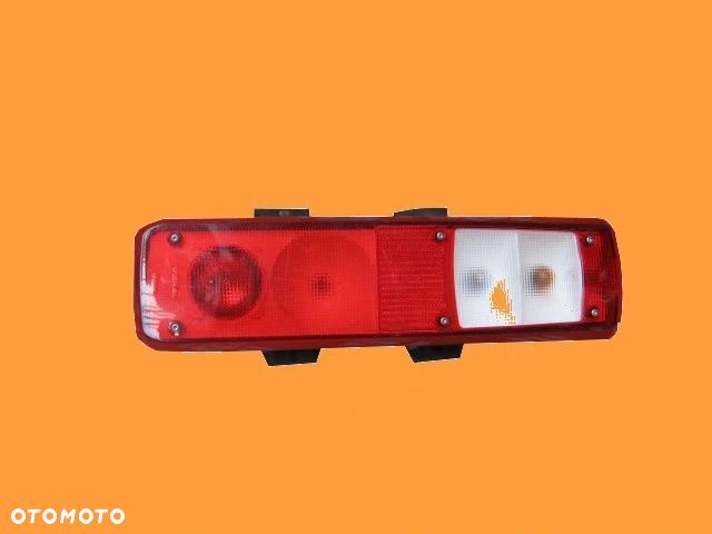 RENAULT MAGNUM DXI LAMPA TYLNA PRAWA - 1