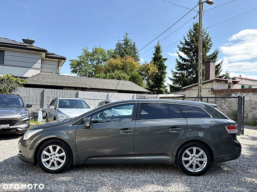 Toyota Avensis 2.0 D-4D Sol plus+NAVI - 9