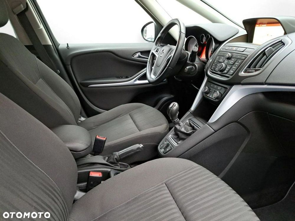 Opel Zafira - 11