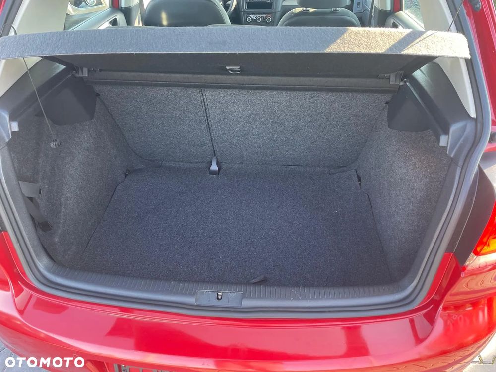 Volkswagen Golf 1.6 Comfortline - 17